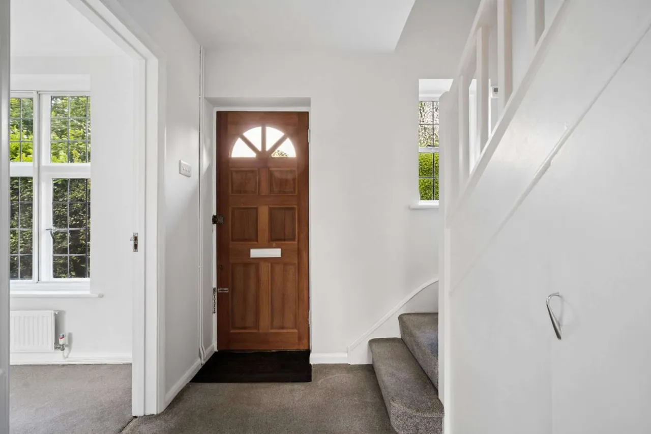 Wayside Court, Chesham Road, Amersham, Buckinghamshire, HP6 5ET, photo 5