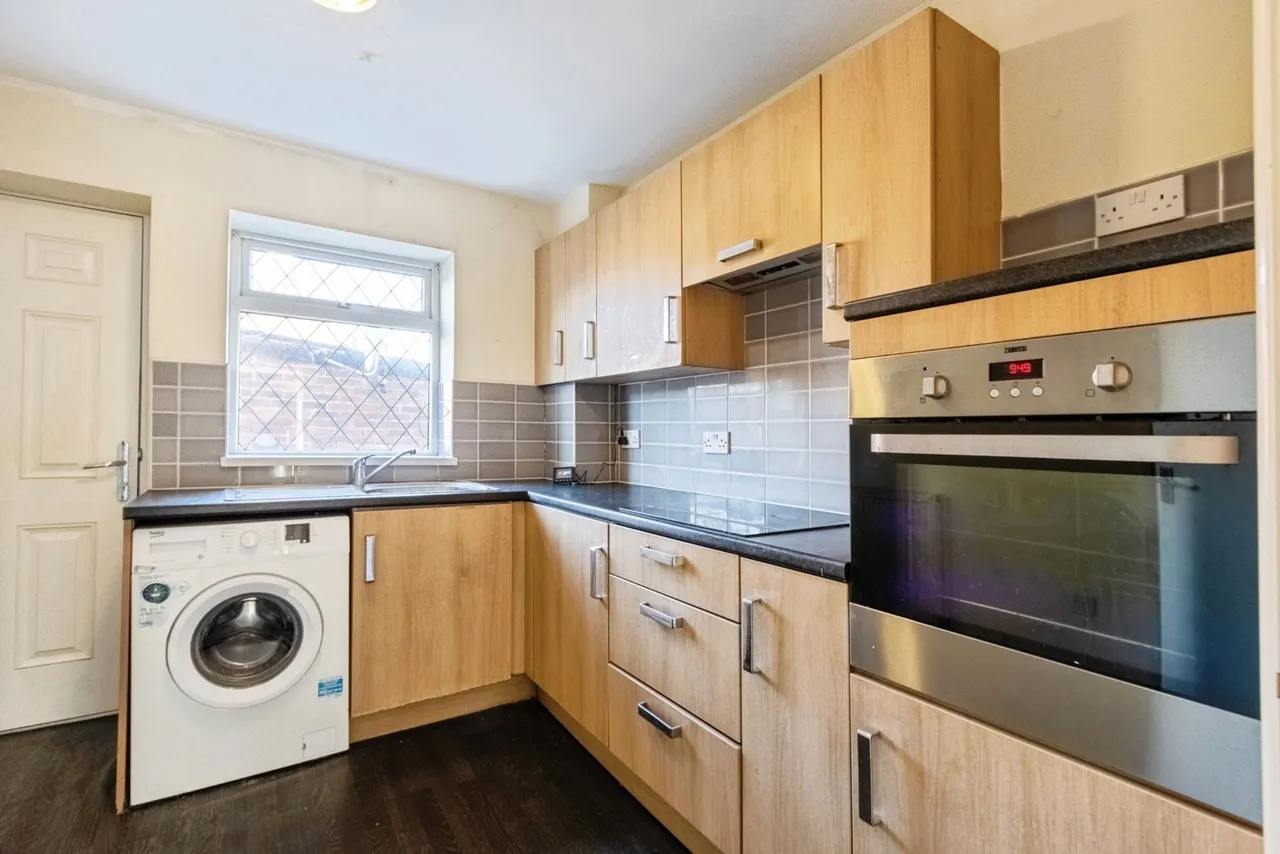 Queensway, Normanton, West Yorkshire, WF6, photo 3