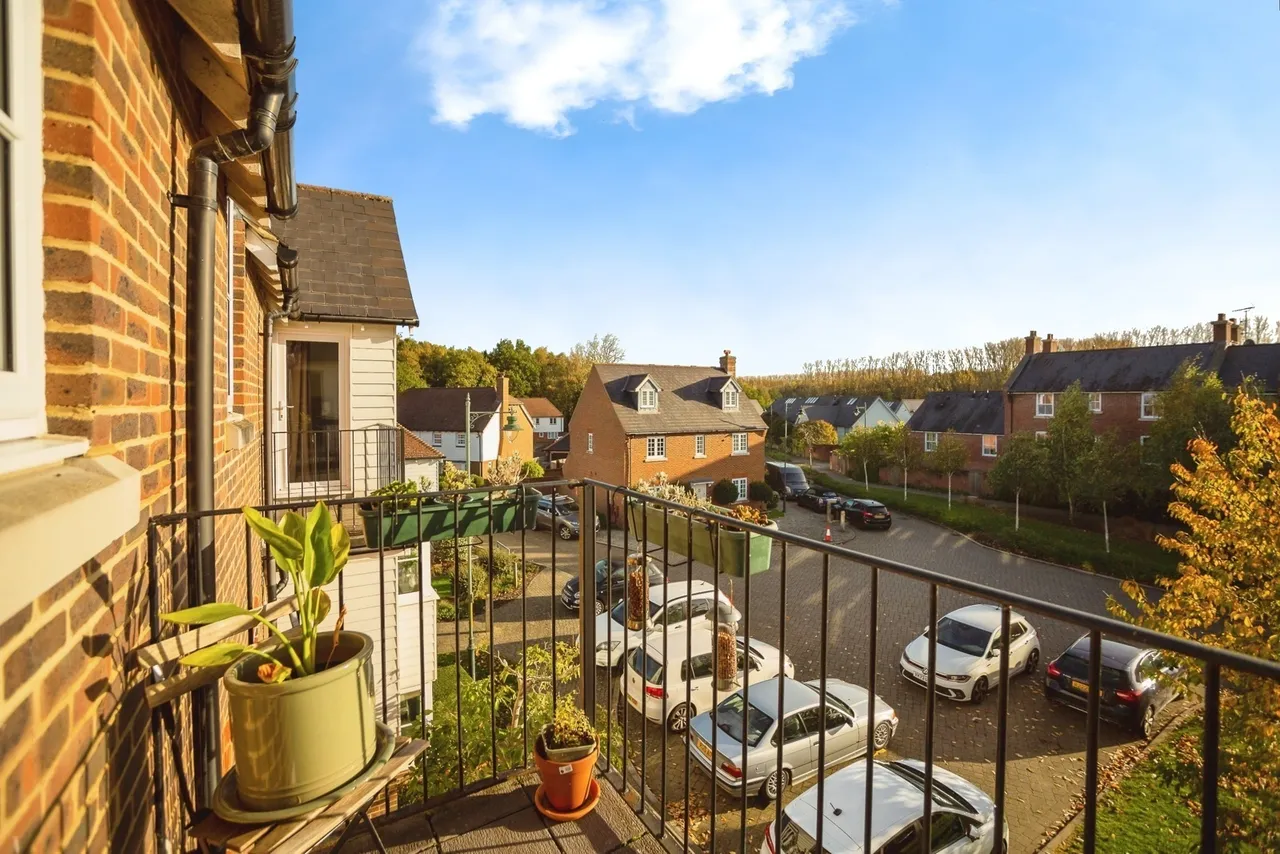 Amber Lane, Kings Hill, West Malling, Kent, ME19, photo 13
