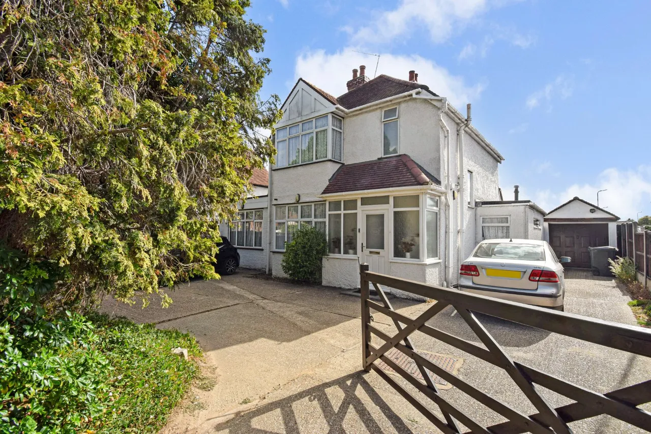 3 bed burnham lane, near burnham, berkshire,sl1 for sale, Burnham Lane, Near Burnham, SL1