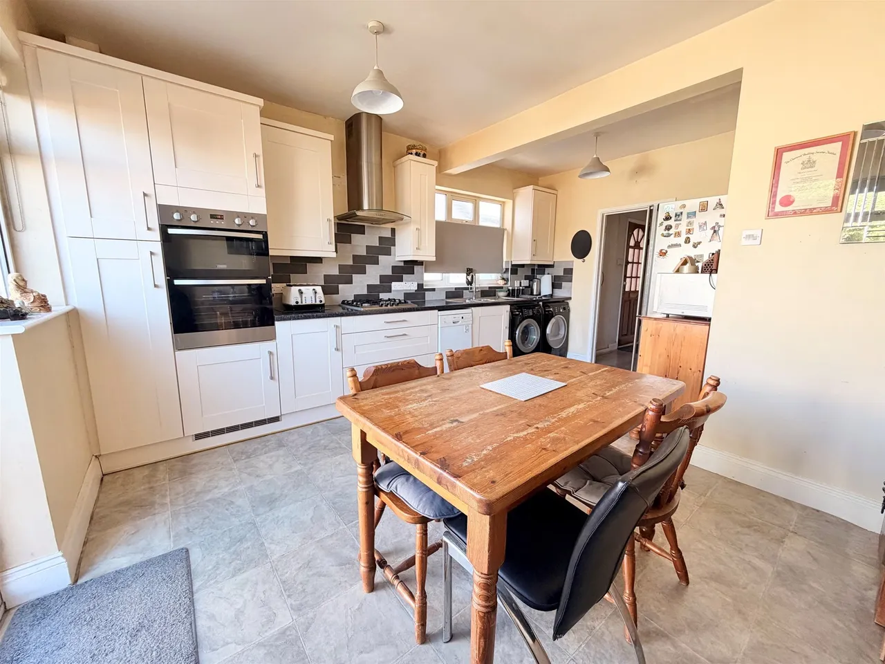 Cranham Gardens, Upminster, Essex RM14 1JW, photo 4