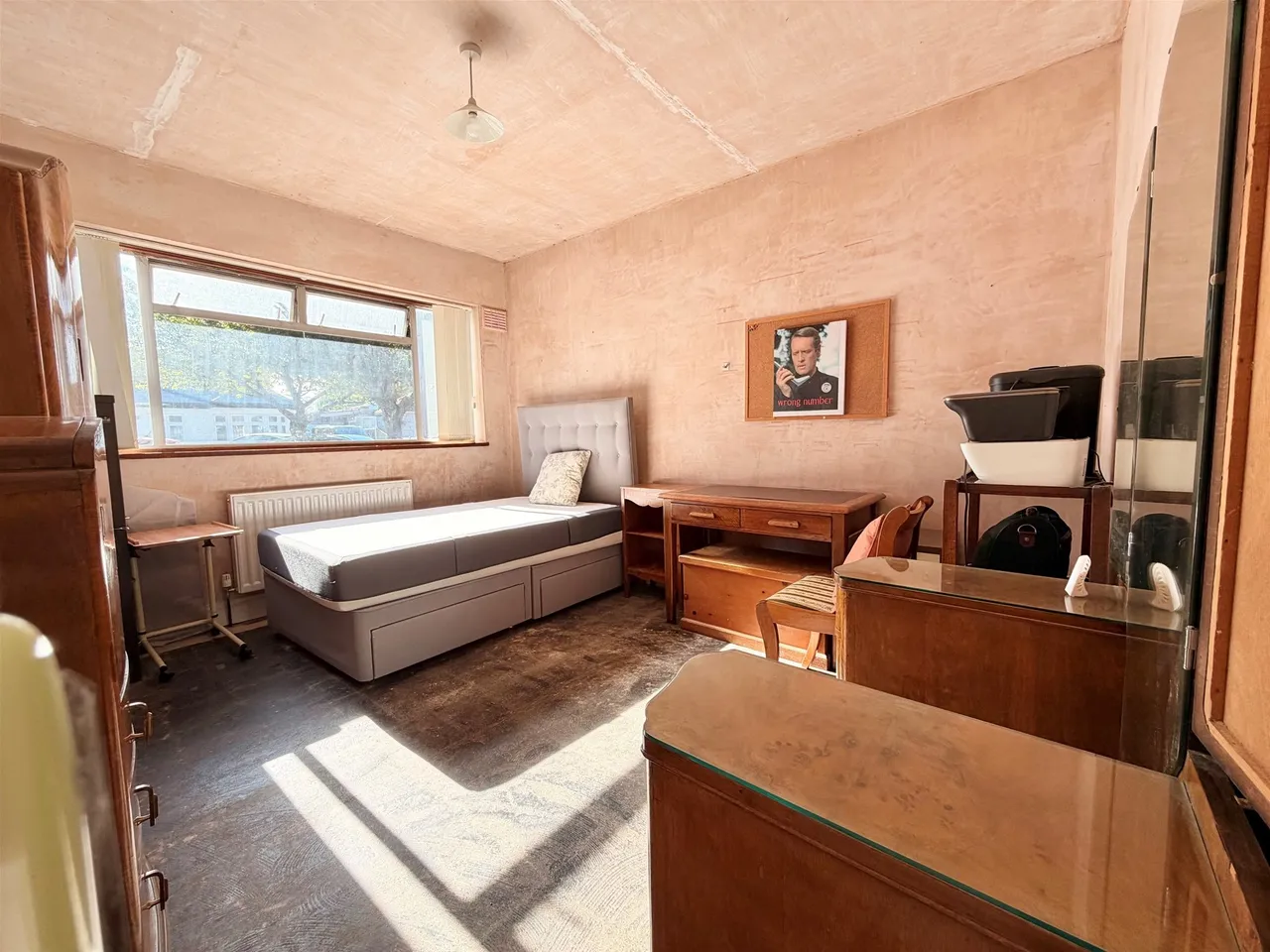 Cranham Gardens, Upminster, Essex RM14 1JW, photo 5