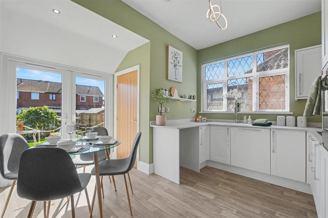 Warwick Road, Long Eaton, NG10, photo 10