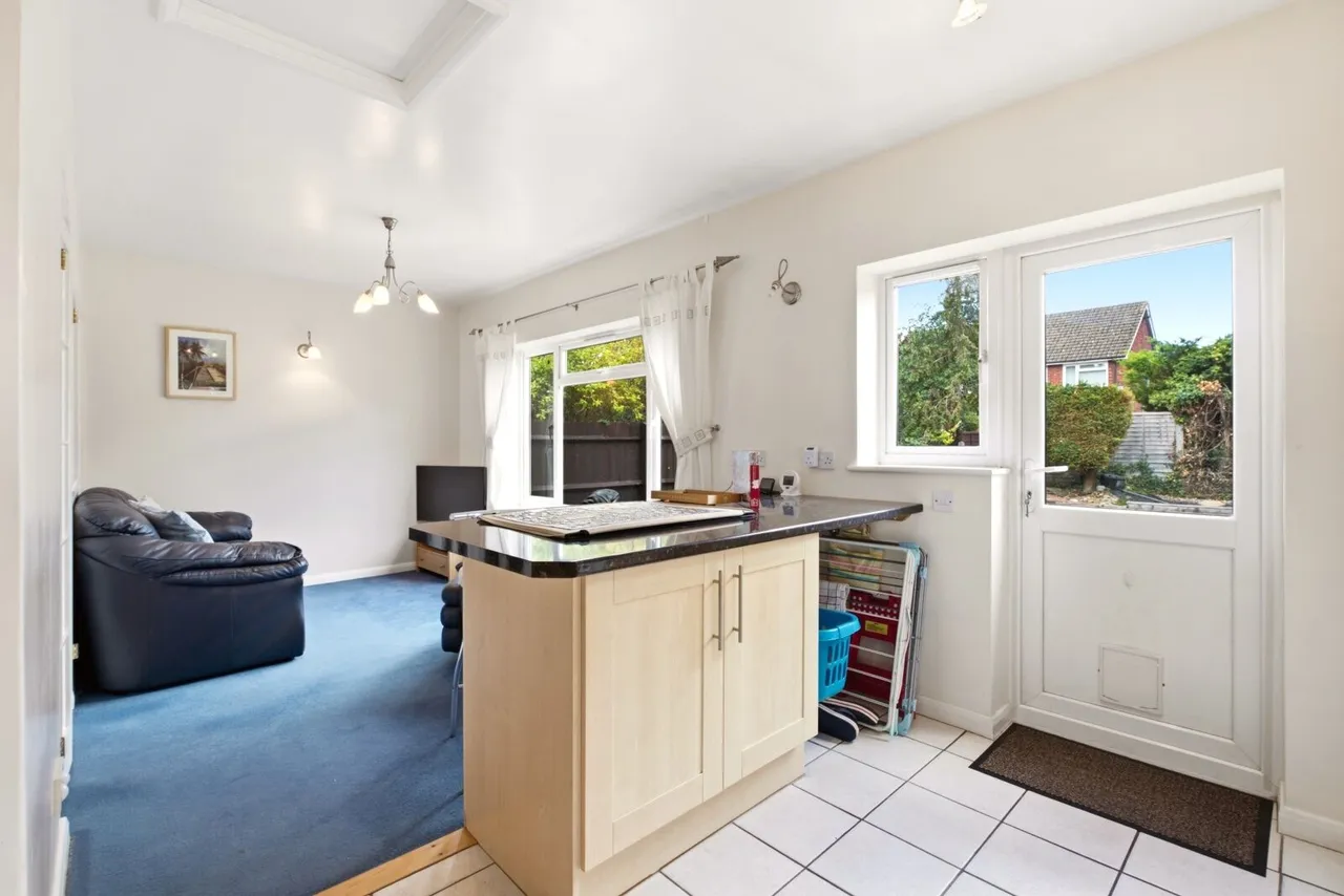 Leston Close, Dunstable, LU6, photo 7