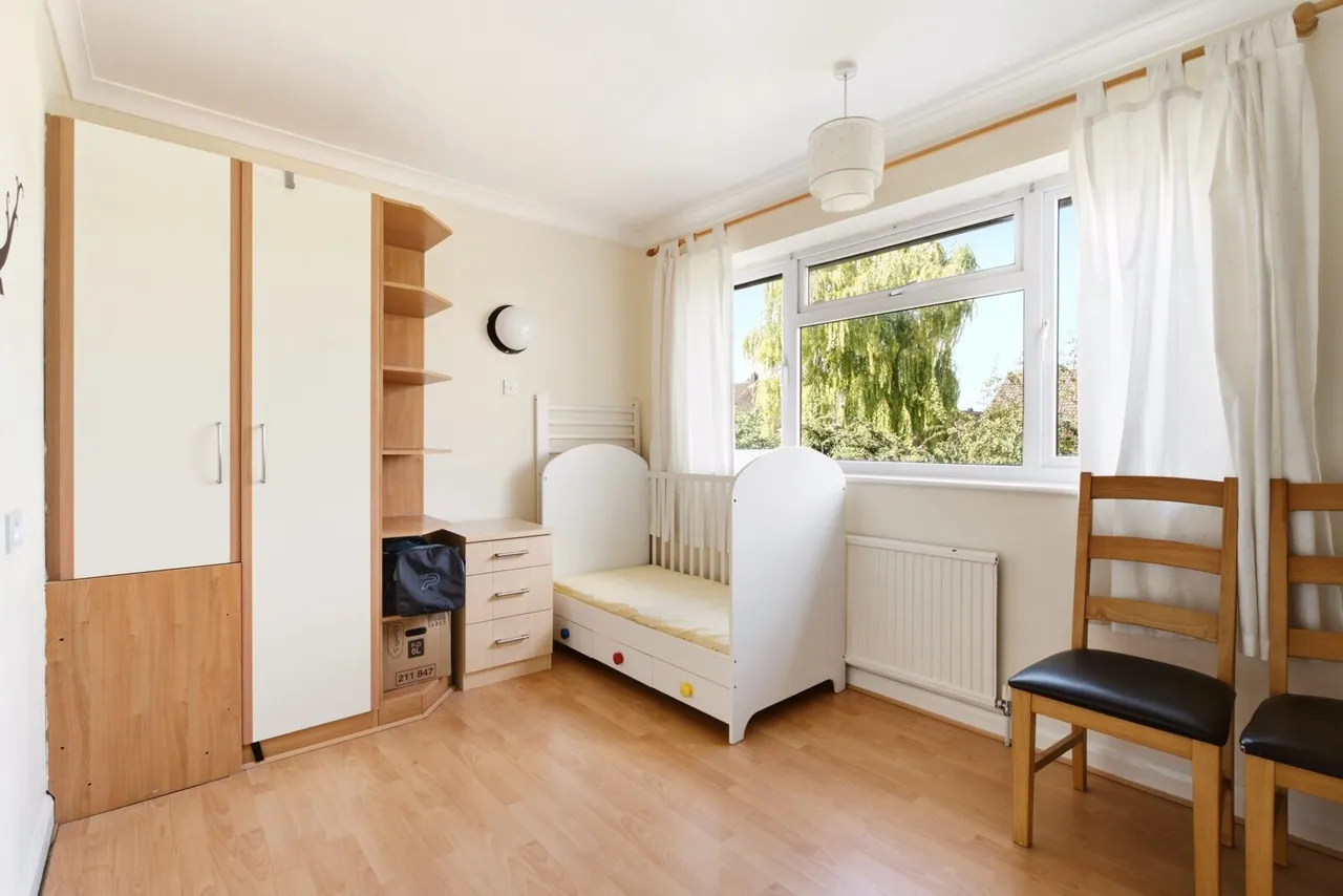 Leston Close, Dunstable, LU6, photo 12