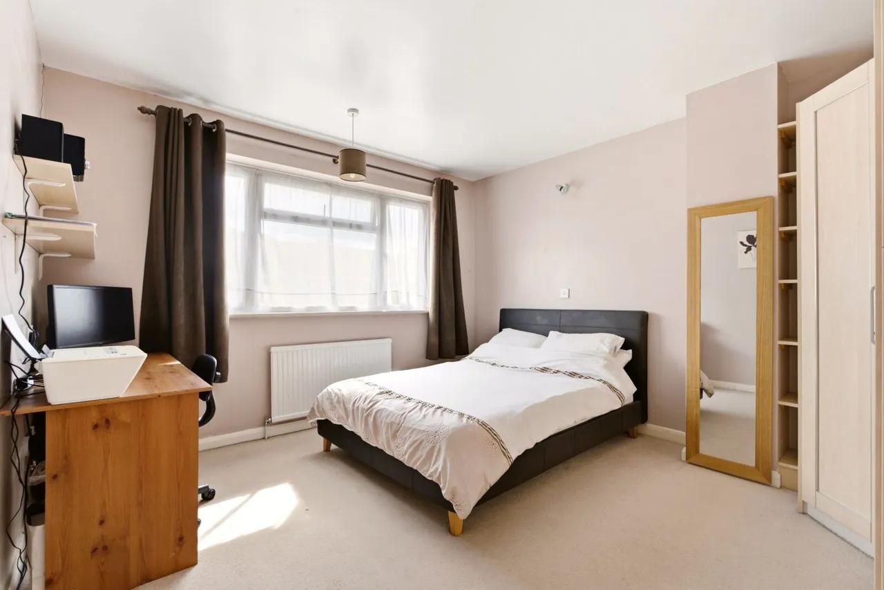 Leston Close, Dunstable, LU6, photo 10