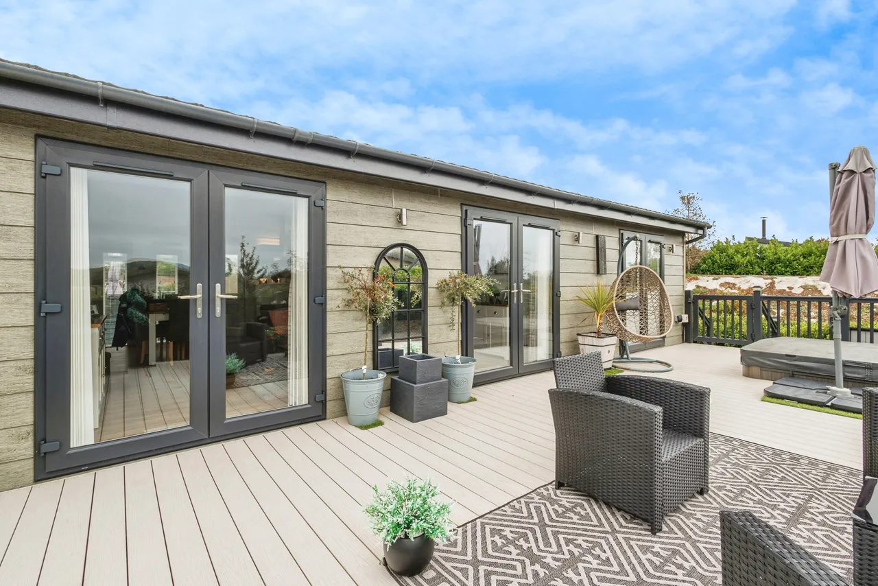 2 bed lodge for sale, Edingworth Road, Weston-Super-Mare, BS24