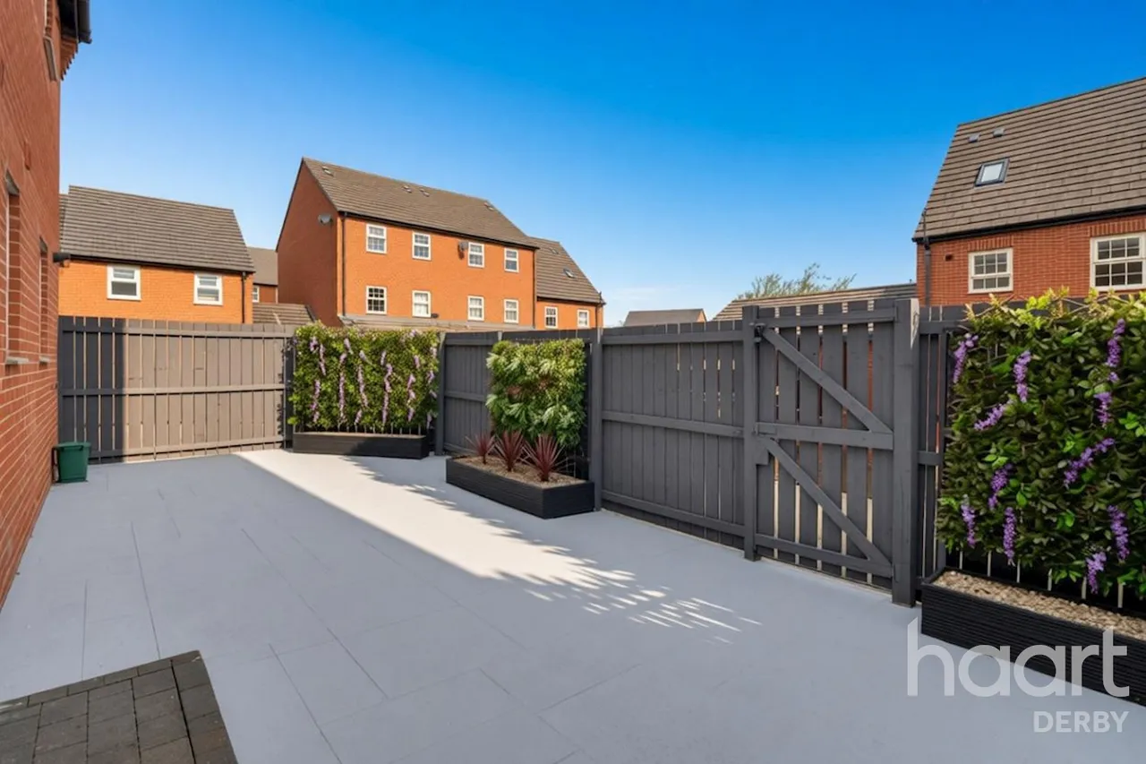 Bramblehedge Drive, Sinfin, DE24, photo 17