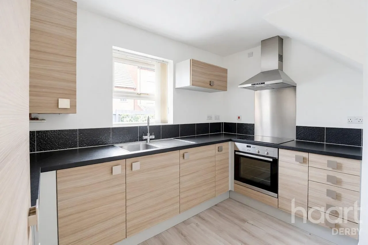 Bramblehedge Drive, Sinfin, DE24, photo 6
