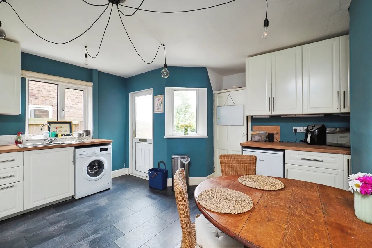School Lane, Chilwell, Nottinghamshire, NG9, photo 2