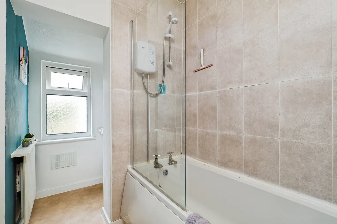 School Lane, Chilwell, Nottinghamshire, NG9, photo 12