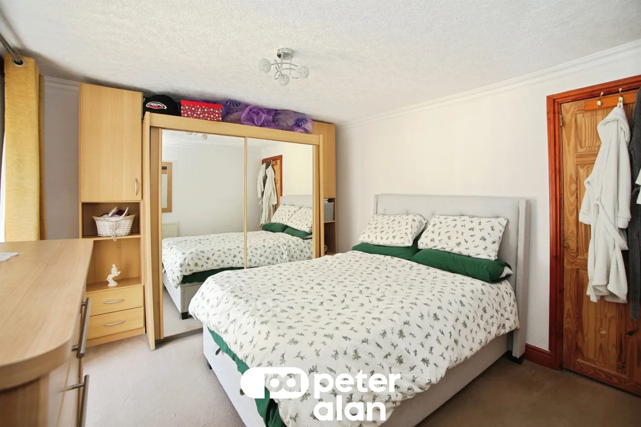 High Street, Newport, NP11, photo 7