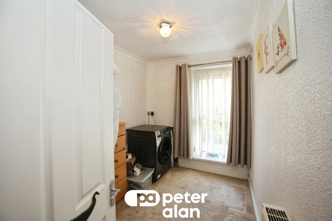 High Street, Newport, NP11, photo 11