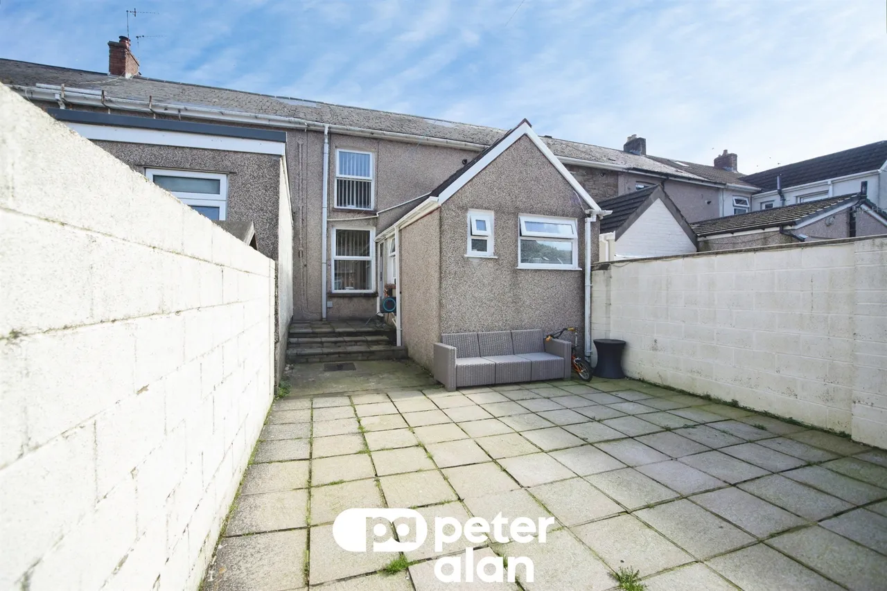 High Street, Newport, NP11, photo 14