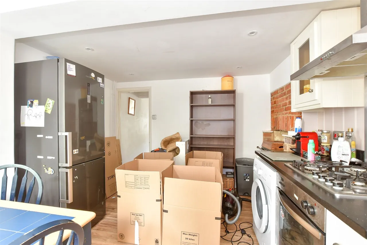 Kings Road, Bembridge, PO35, photo 6
