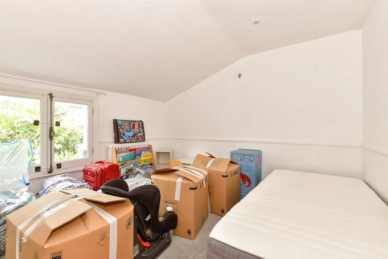 Kings Road, Bembridge, PO35, photo 9