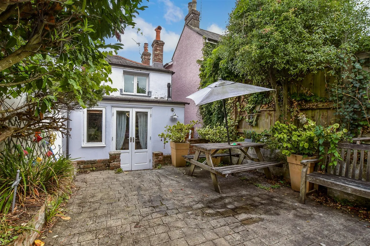 Kings Road, Bembridge, PO35, photo 11
