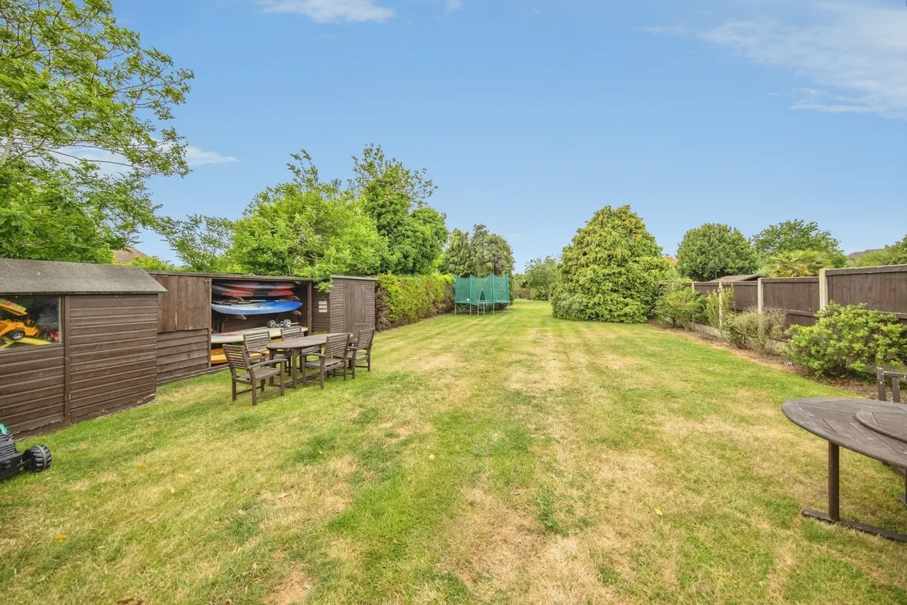 Arnold Road, Clacton-on-Sea, Essex, CO15, photo 12