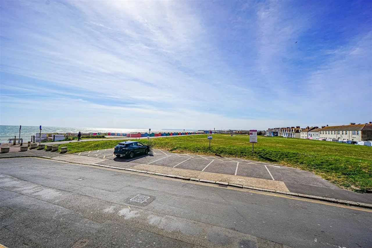 Grosvenor Gardens, St Leonards-On-Sea, photo 16