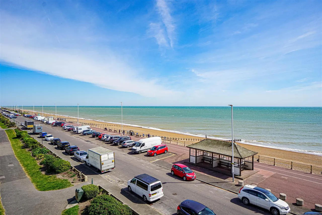 Grosvenor Gardens, St Leonards-On-Sea, photo 2