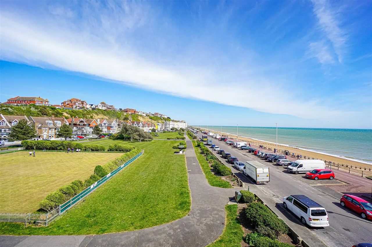Grosvenor Gardens, St Leonards-On-Sea, photo 15