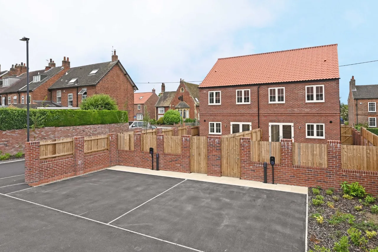 Townsend Close, Shipton By Beningbrough, YO30, photo 12