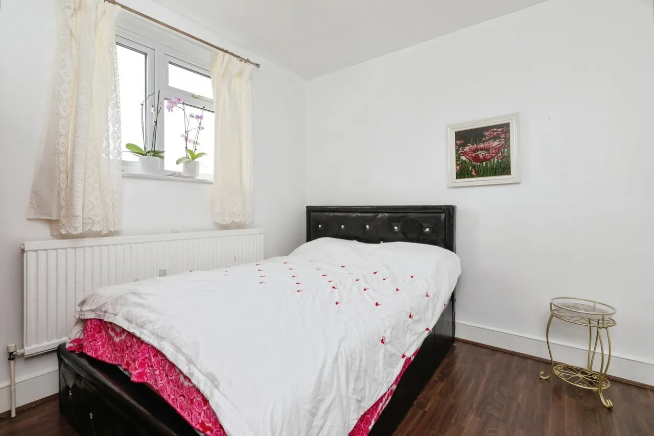 Wedderburn Road, Barking, IG11, photo 12