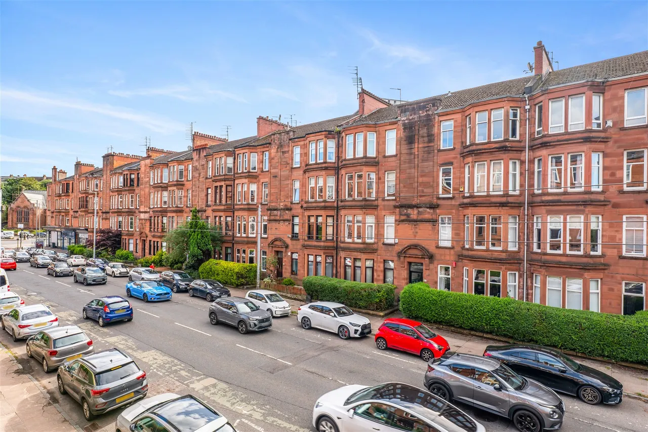 2 bed flat for sale — 3/2 279 Crow Road, Broomhill, G11 7BG