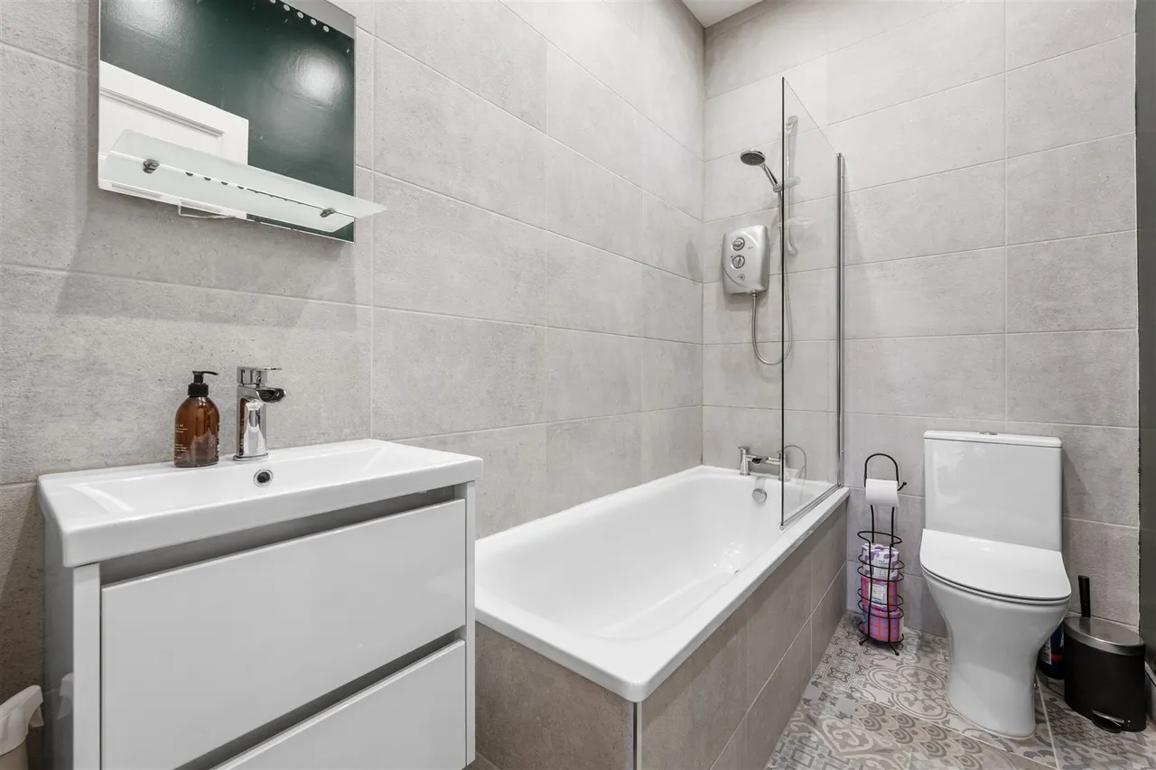 3/2 279 Crow Road, Broomhill, G11 7BG, photo 9