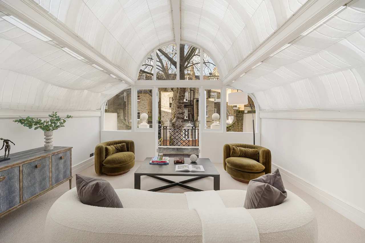 Gerald Road, Belgravia, London, photo 3