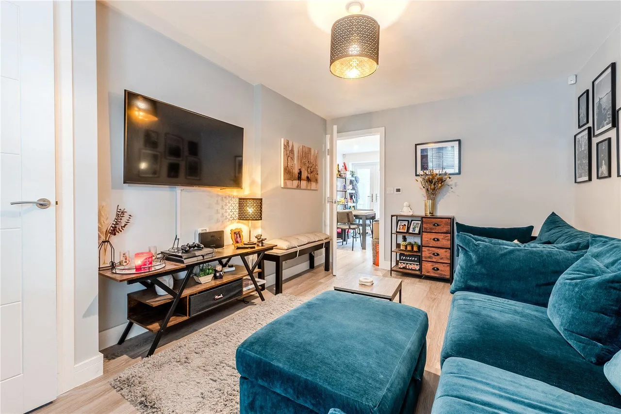 Albion Close, Apperley Bridge, BD10, photo 6