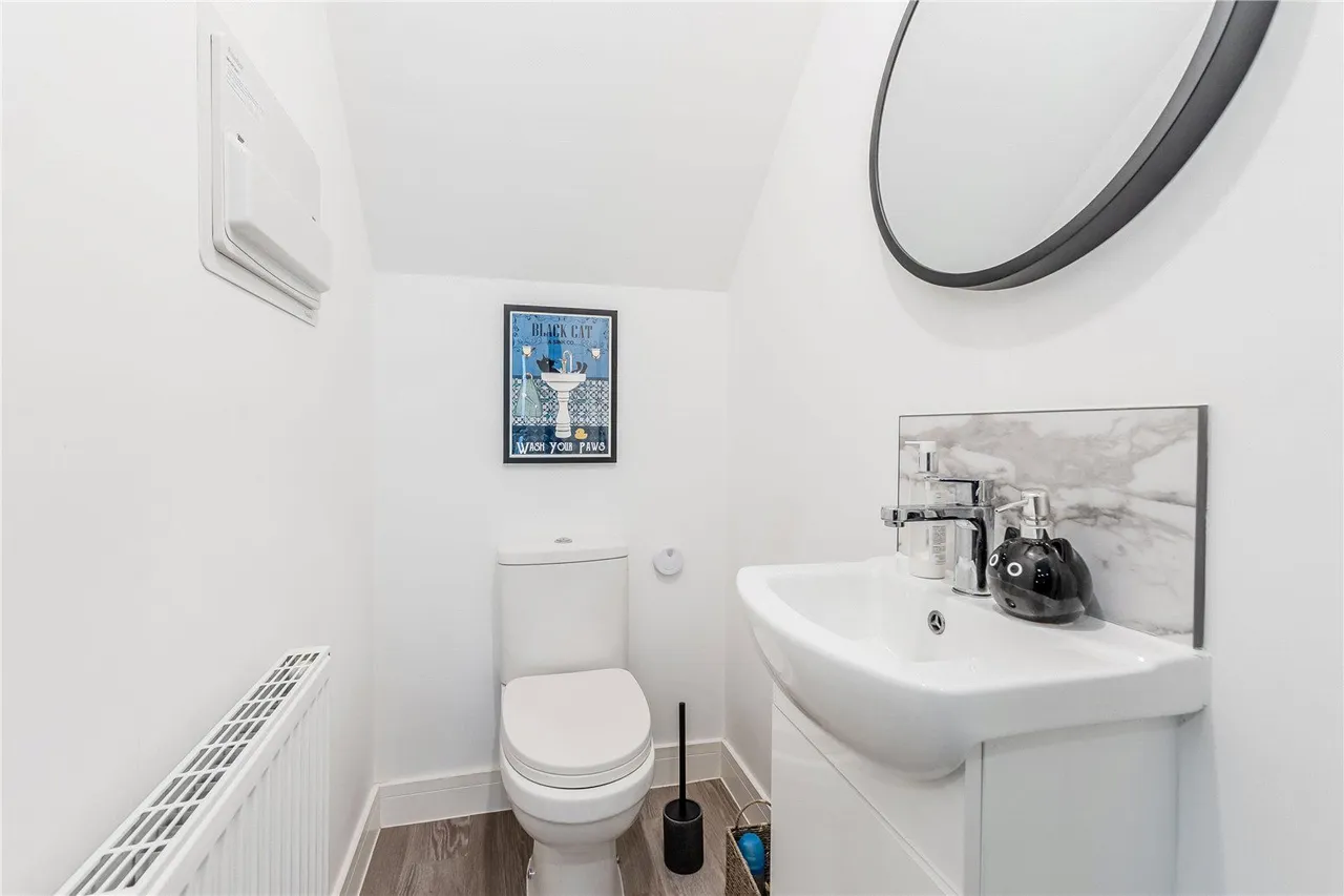 Albion Close, Apperley Bridge, BD10, photo 16