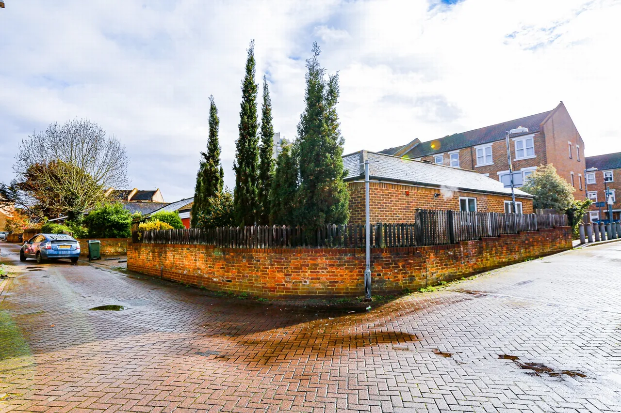 2 bed house for sale — Berry Lane, West Dulwich, SE21 8AR