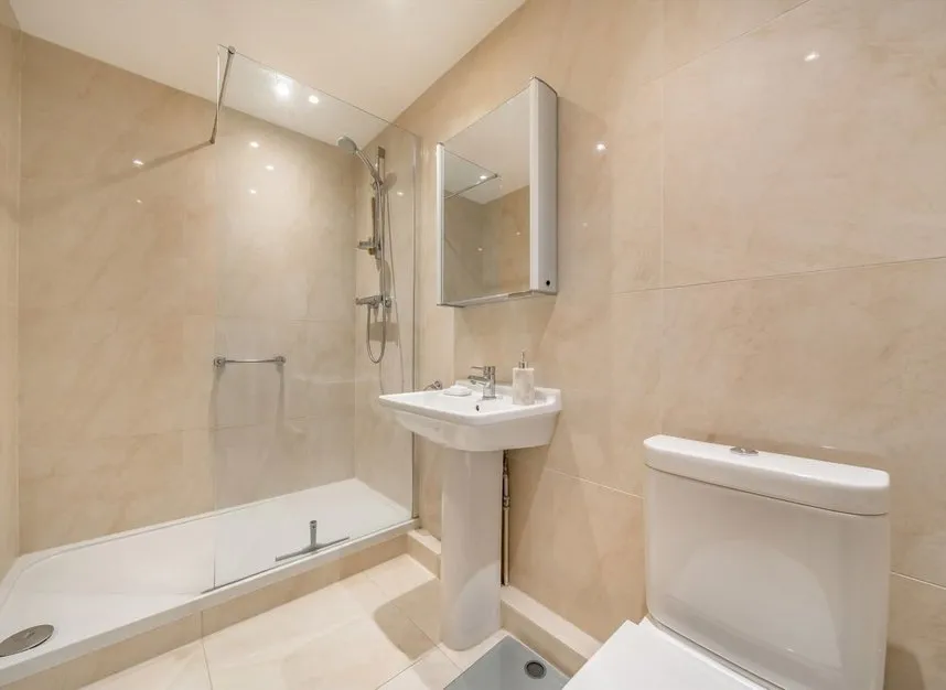 Bisham Gardens, Highgate, N6, photo 7