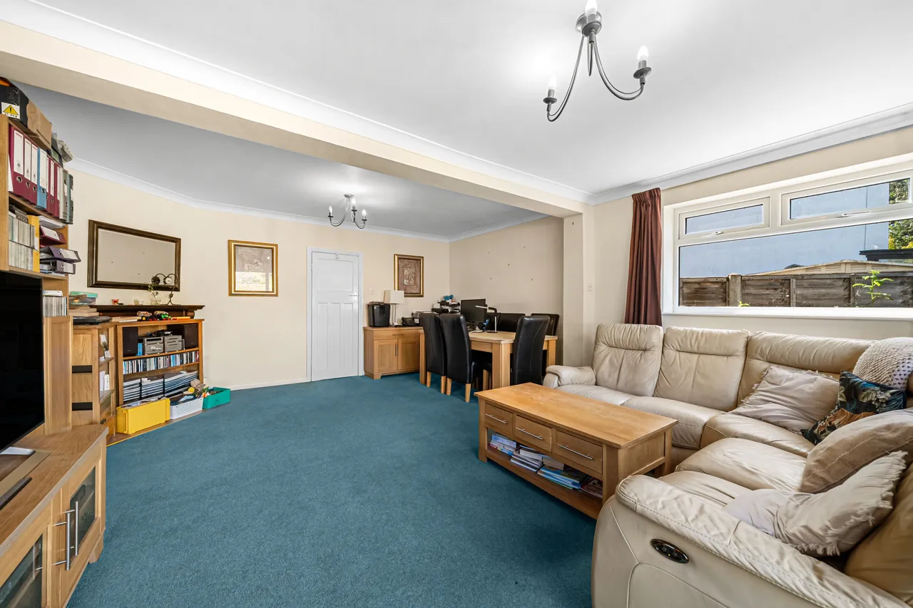 Beverley Close, Addlestone, KT15, photo 5