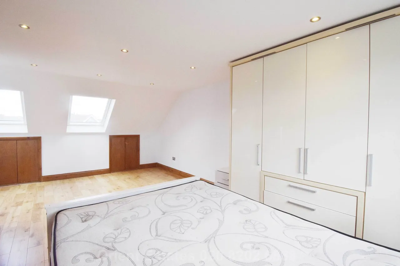 Neeld Crescent, London, NW4 3RP, photo 12