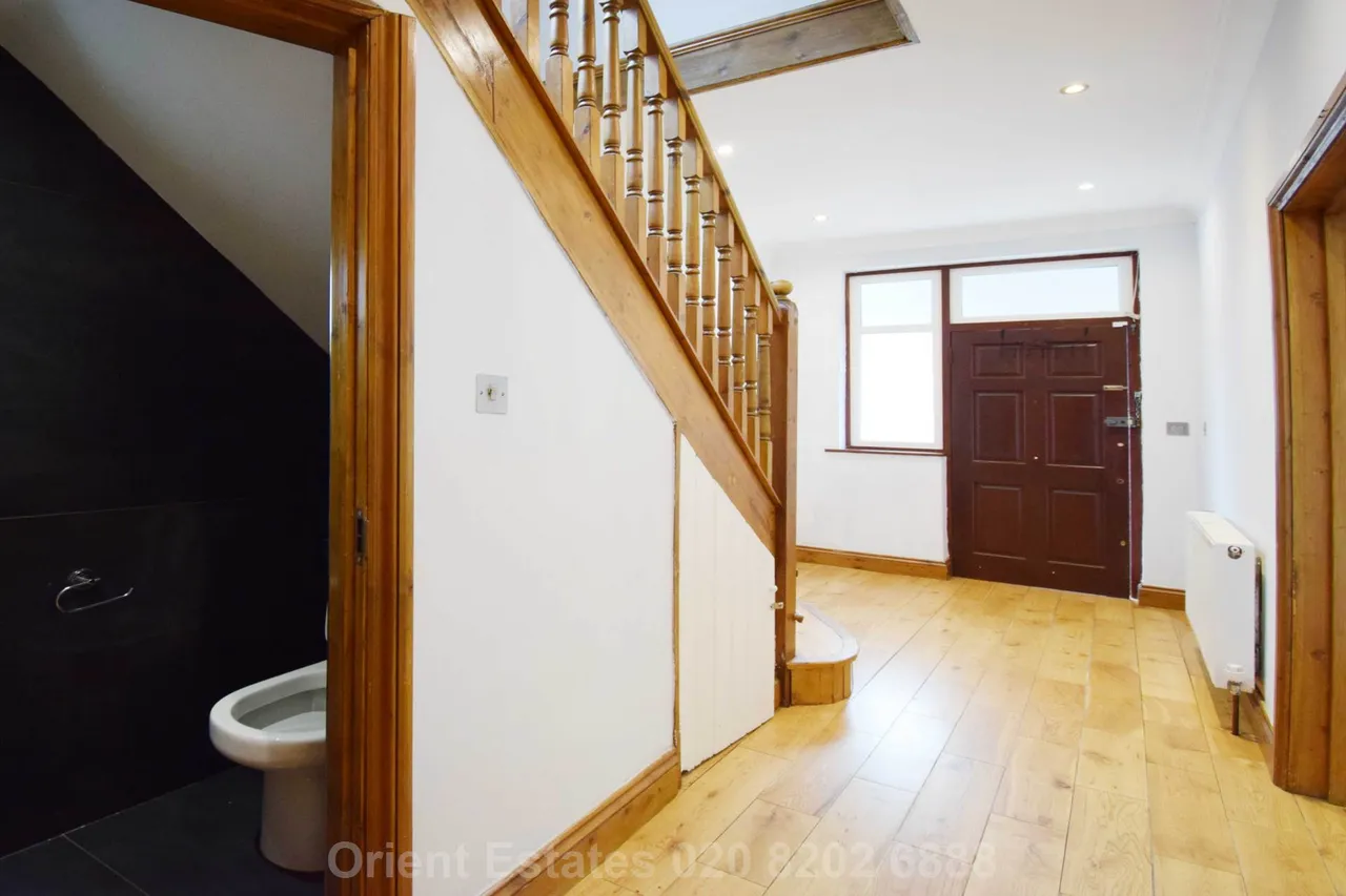 Neeld Crescent, London, NW4 3RP, photo 2