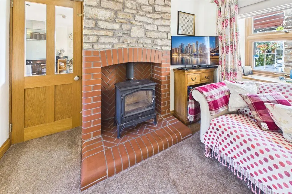 Coronation Terrace, Chilcompton, BA3, photo 13