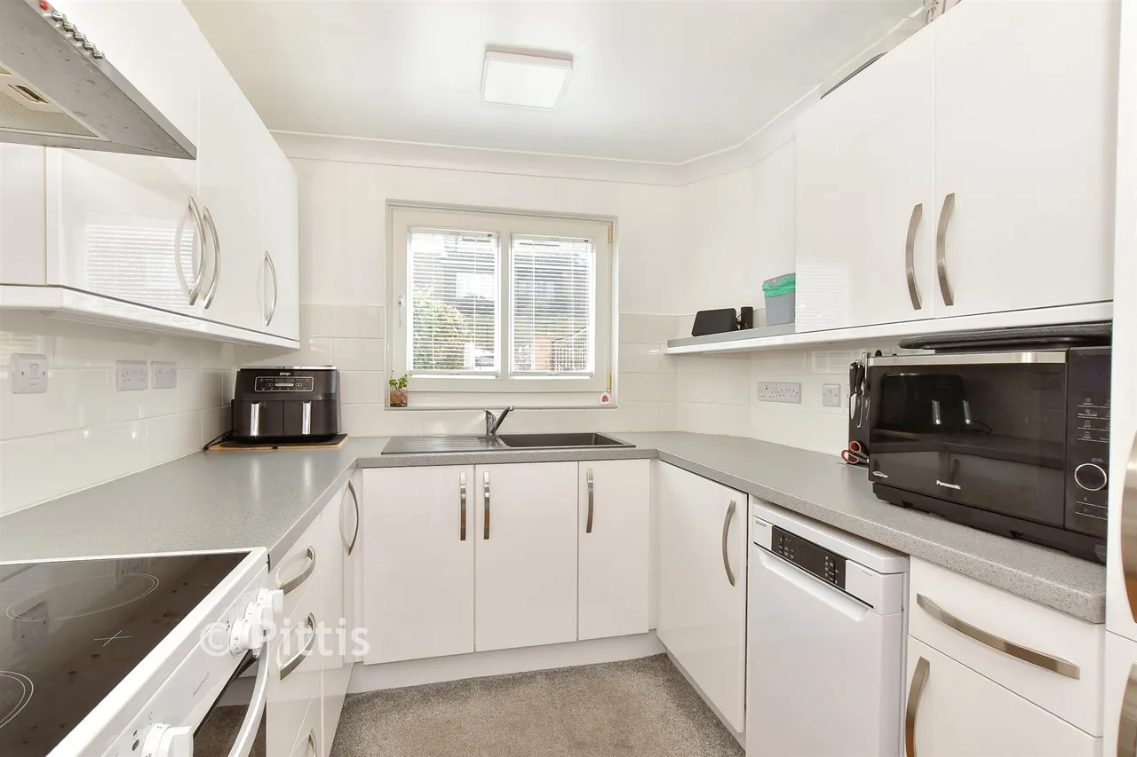 Prospect Road, Shanklin, PO37, photo 4
