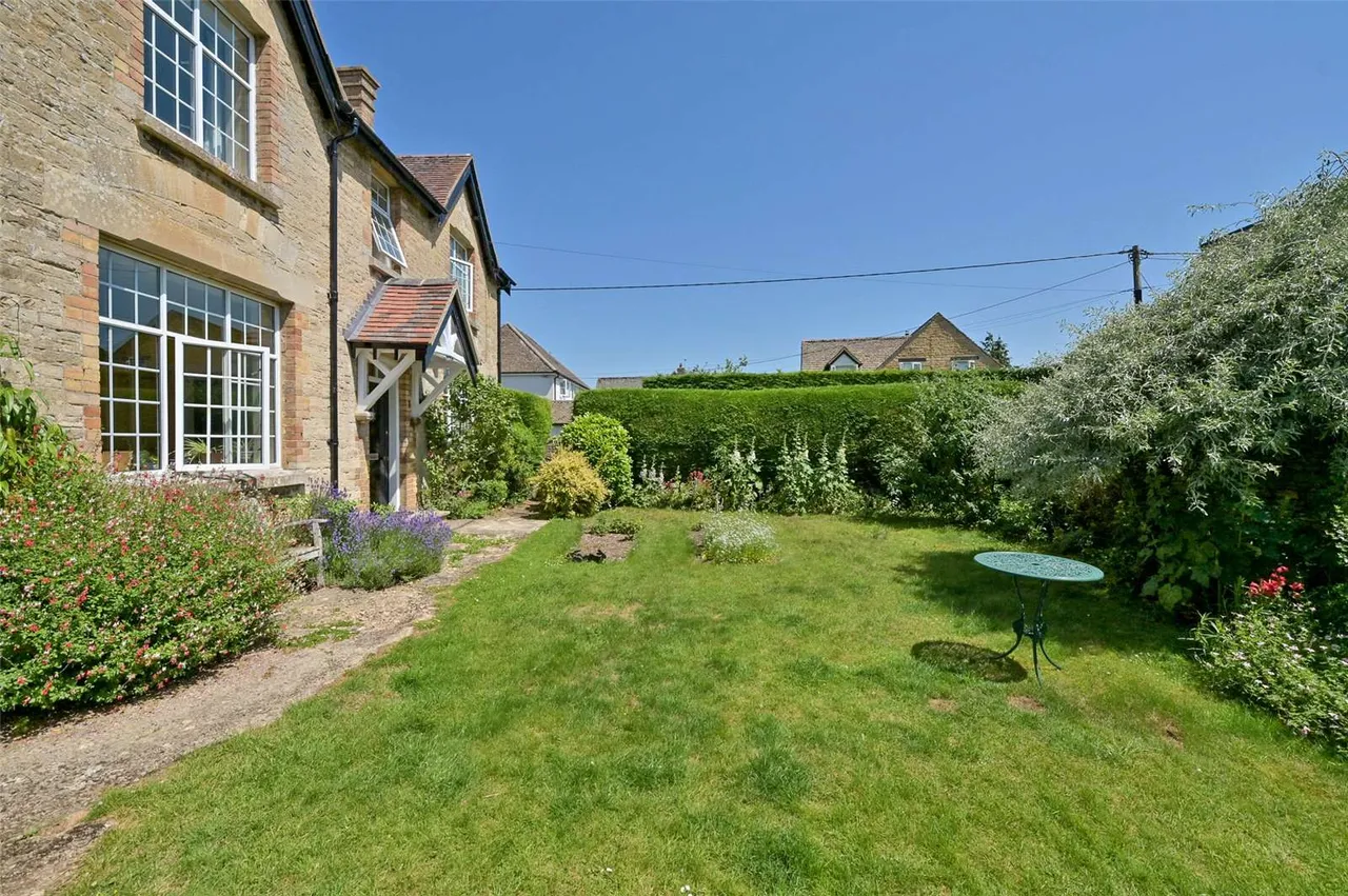 Pond Hill, Stonesfield, OX29, photo 12