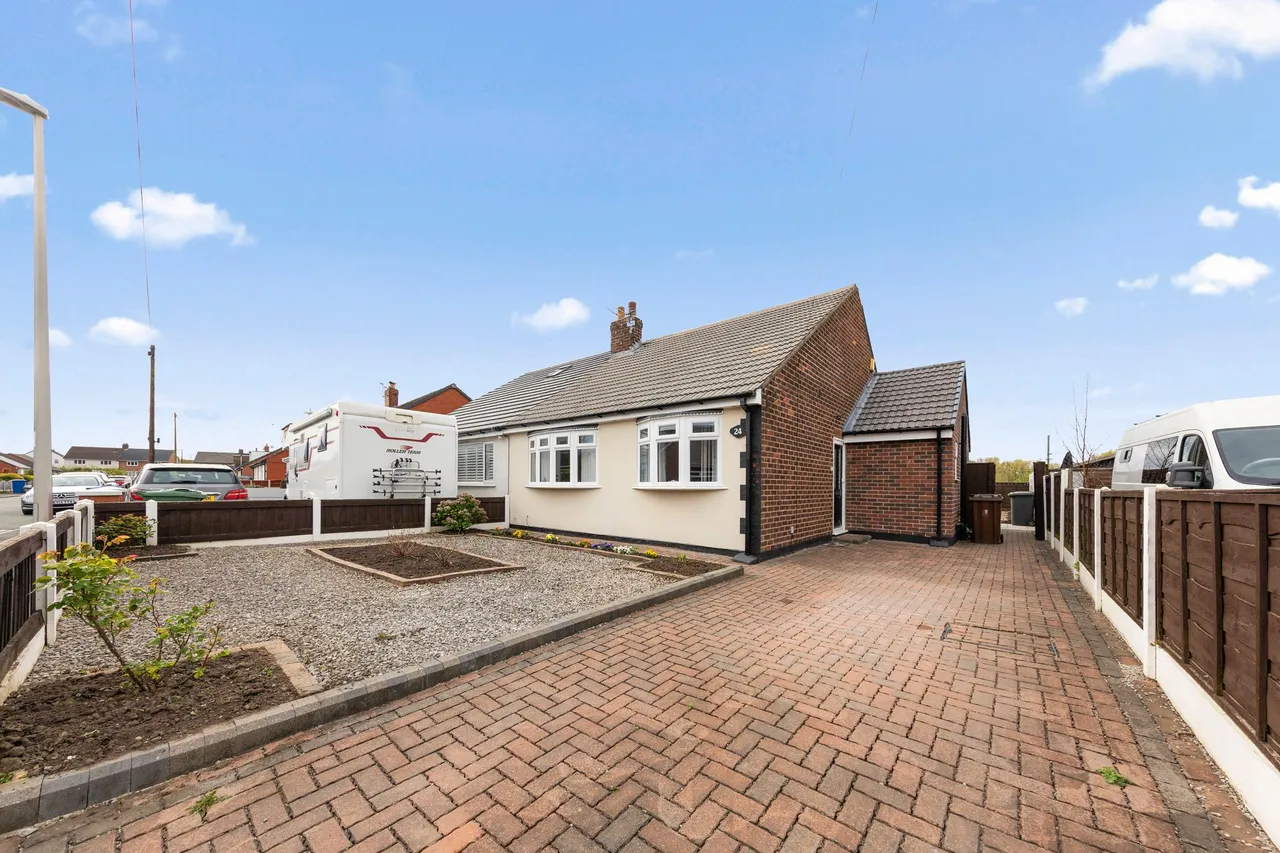 2 bed house for sale — Tewkesbury Road, Golborne, Warrington, WA3 3LZ