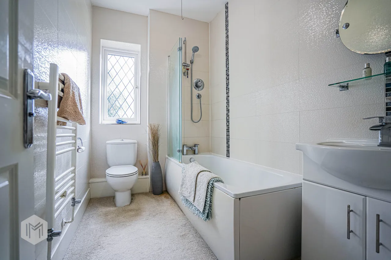 Reeceton Gardens, Bolton, BL1 5BG, photo 12