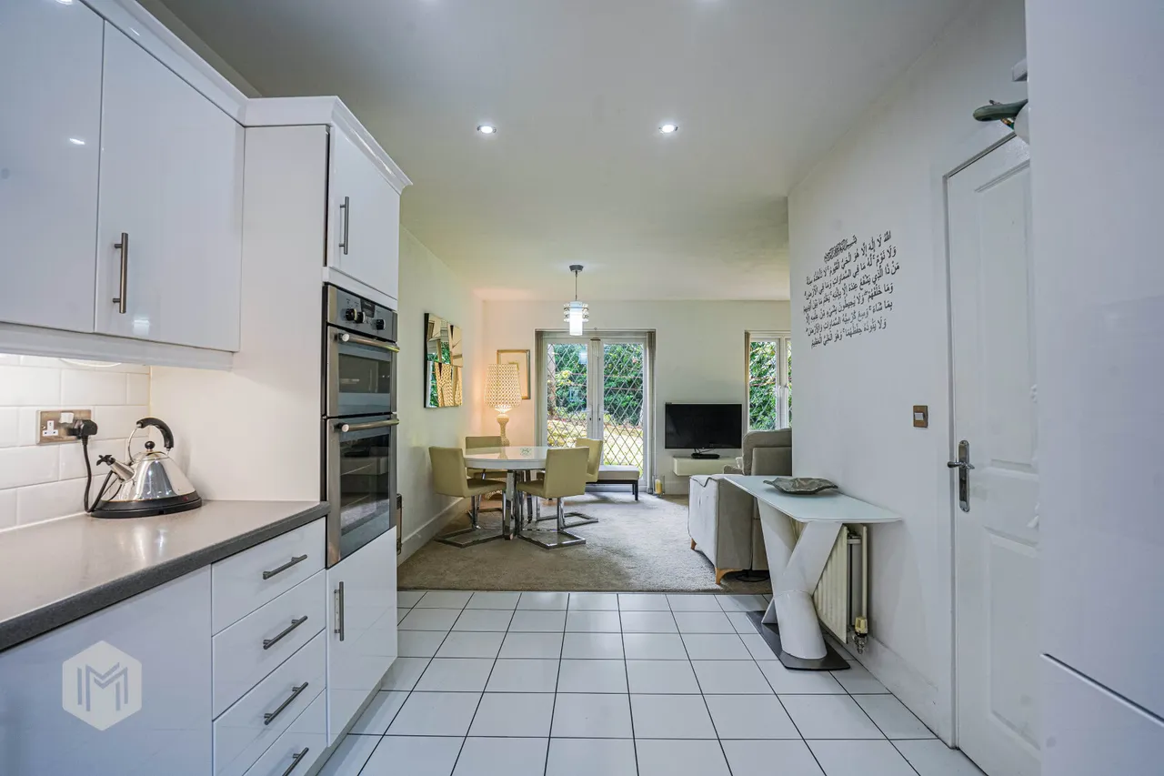 Reeceton Gardens, Bolton, BL1 5BG, photo 5