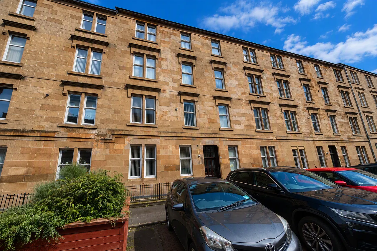 1 bed flat to rent — Bathgate Street, Dennistoun, G31 1DX