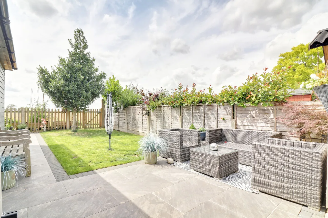 Ardley Crescent, Hatfield Heath, CM22, photo 39
