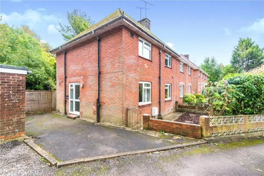 4 bed house for sale, Gordon Avenue, Winchester, SO23