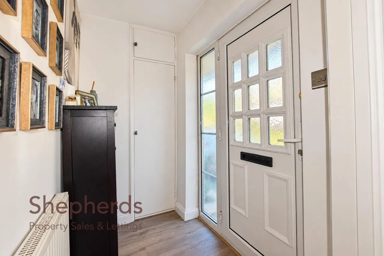 Bonney Grove, Goffs Oak, EN7, photo 17