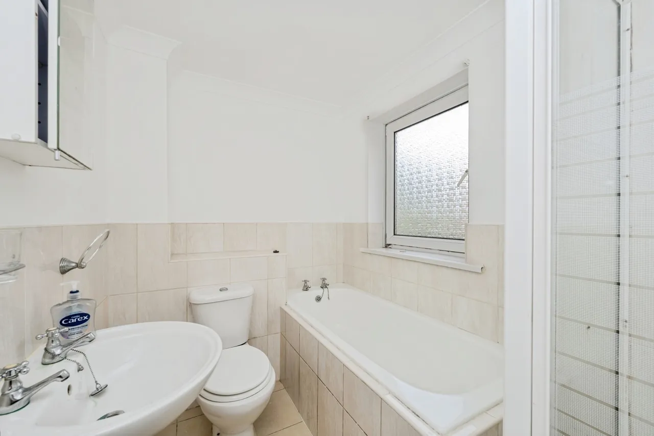 Alder Way, West Cross, SA3, photo 13