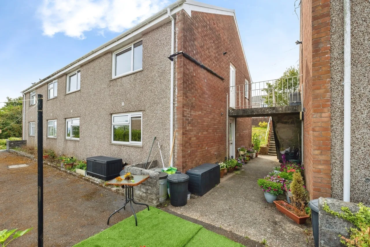 Alder Way, West Cross, SA3, photo 18