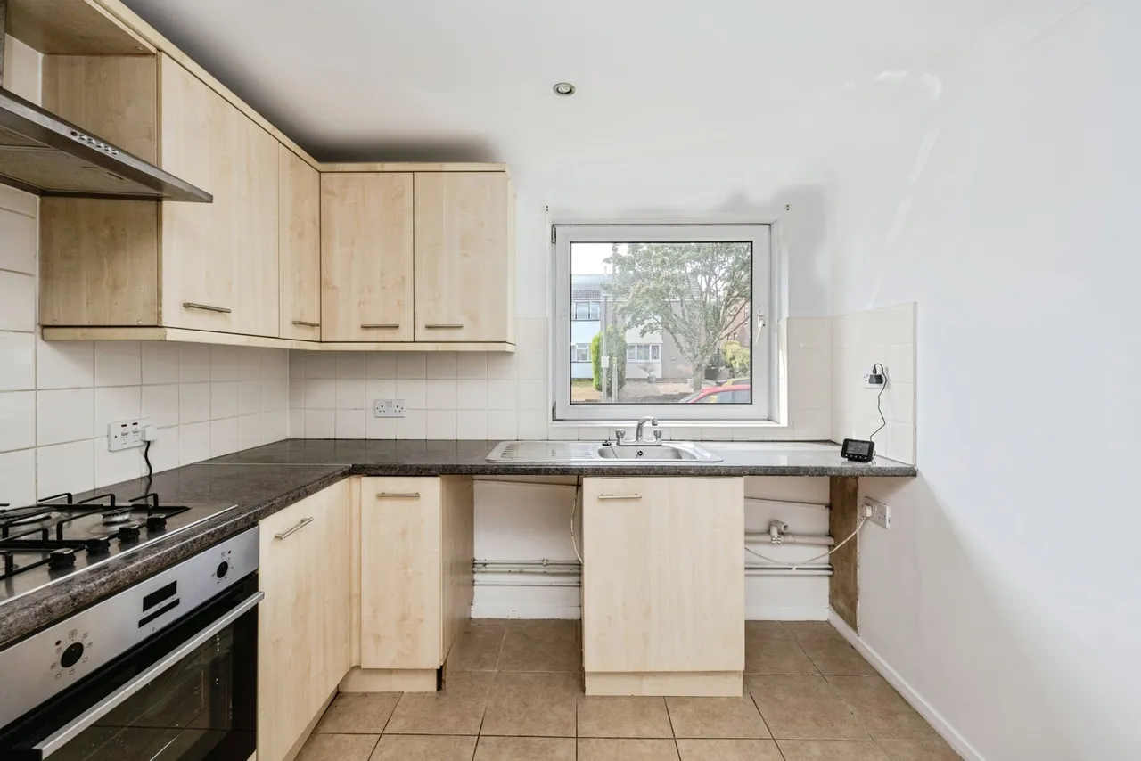 Alder Way, West Cross, SA3, photo 7